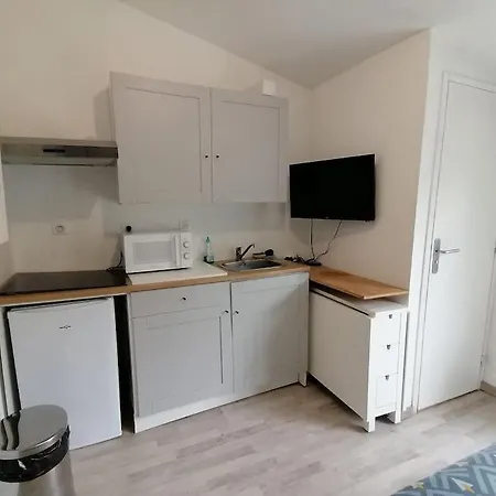 Le Clos 2 Studio Avec Jardin Centre Appartamento *